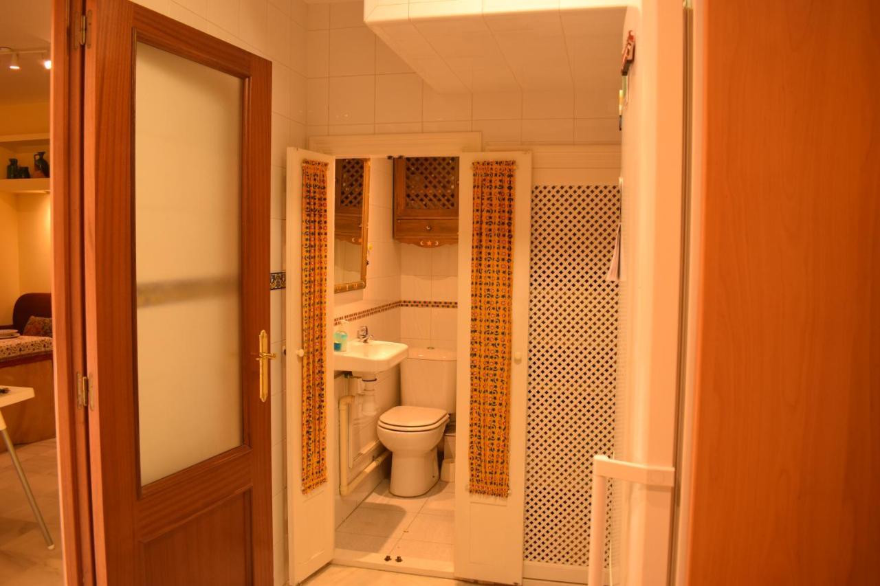 Duplex Donkey Parking Apartment Seville Exterior photo