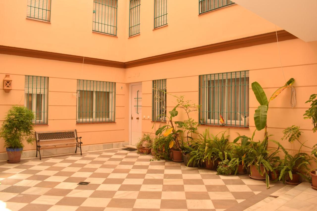 Duplex Donkey Parking Apartment Seville Exterior photo