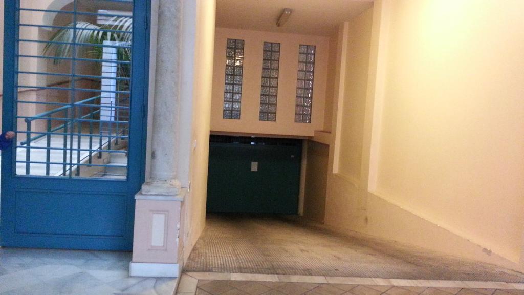 Duplex Donkey Parking Apartment Seville Exterior photo
